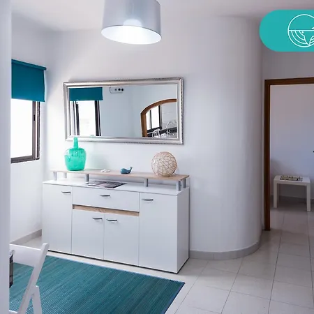 Fronton Whale Apartamentos Galdar Exterior photo